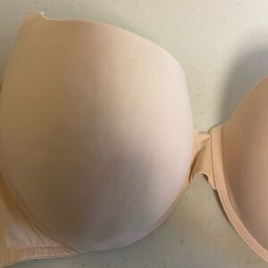 Victoria's Secret Light Peach Bra